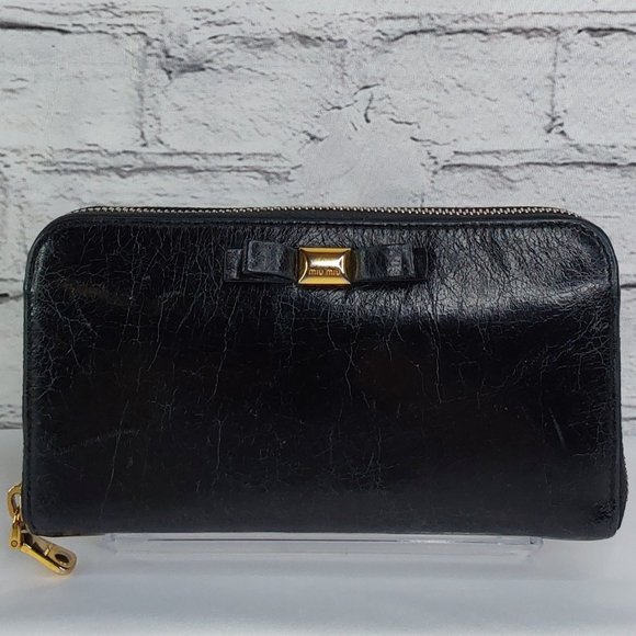 Miu Miu Handbags - 'MIU MIU' DISTRESSED LEATHER LONG WALLET FULL-ZIP  EMBOSSED BOW FRONT SMOKE~ONYX